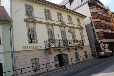 The Story Museum in Döbrentei utca, Buda