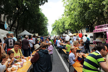 street fodd show on andrassy avenue