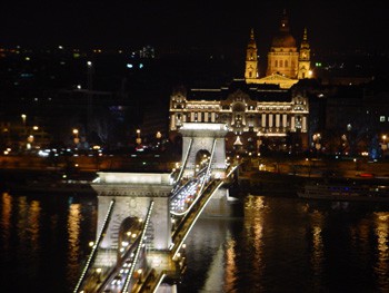 budapest by night