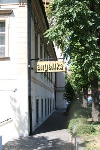 cafe angelika buda