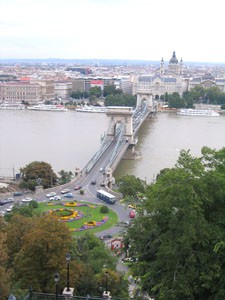 chain bridge from buda castle