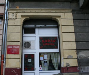 entrance of Kádár étkezde