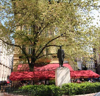 kamemayer karoly square budapest