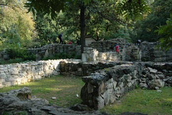 margaret island ruins01