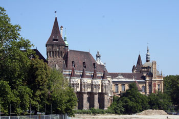 vajdahunyad castle budapest