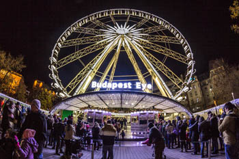The Budapest Eye with Christmas decor lights at night