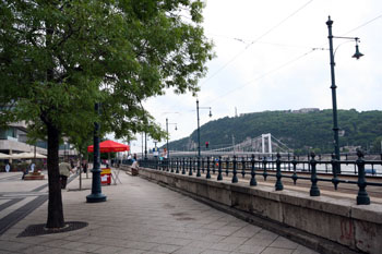  Danube Promenade is close to the apartment