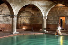 rudas bath thermal pool