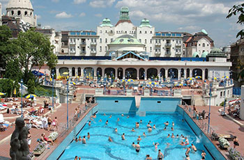 Gellért Thermal Bath-Open-Air Pools : summer things to do in budapest