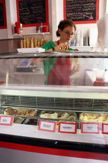 ice cream counter in Dolce Intervallo