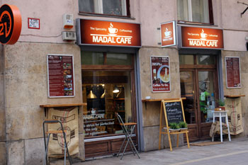 madal cafe02