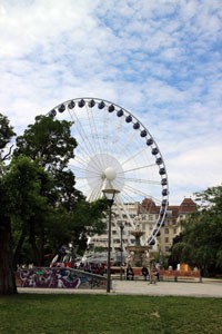 the Eye on Erzsebet sqr during the day