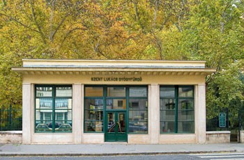 lukacs bath budapest entrance