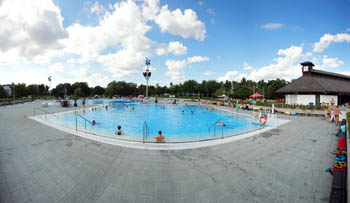 an open-air pool in Paskal