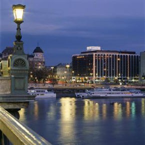 sofitel_budapest_chain_bridge_hotel