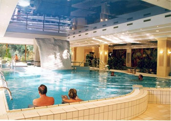 danubius health spa resort margitsziget pool