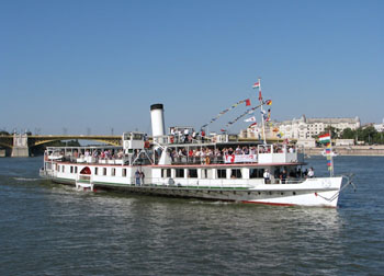 snow white boat budapest02