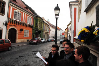 walk tour buda castle budapest