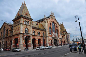 front view of the market on a cloudy day