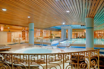 the realx pool in Aquincum Hotel