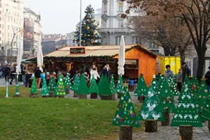 winter festival varoshaza park featured