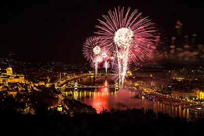 fireworks lighting up the Danube and the bridges