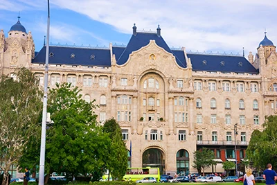 Four Seasons Gresaham Hotel - budapest city centre hotels