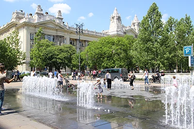 budapest szabadsag ter