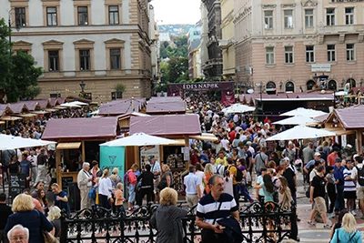 lots of visitors at the Sweet Days Budapest festival in Szent István Square in front of the Basilica