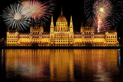 View of the Parliament from the danube during the Fireworks on August 20.