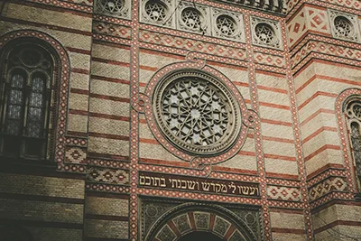 synagogue tour