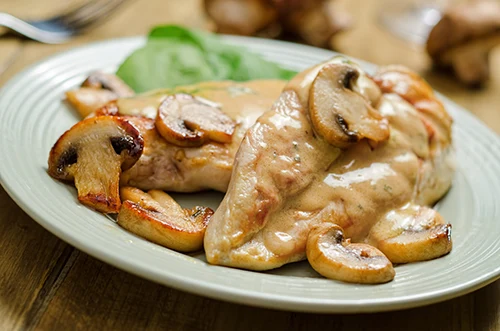 chicken breast filet with sauteed mushrooms