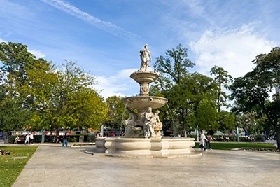 the Danubius Fountain and statue in Erzsébet Square in October