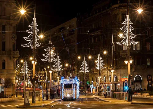 tram 47 in Christmas LED light strips
