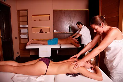 couple's massage in Gellert Spa