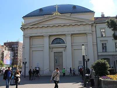 front view of the Lutheran Church in Deák Ferenc Square