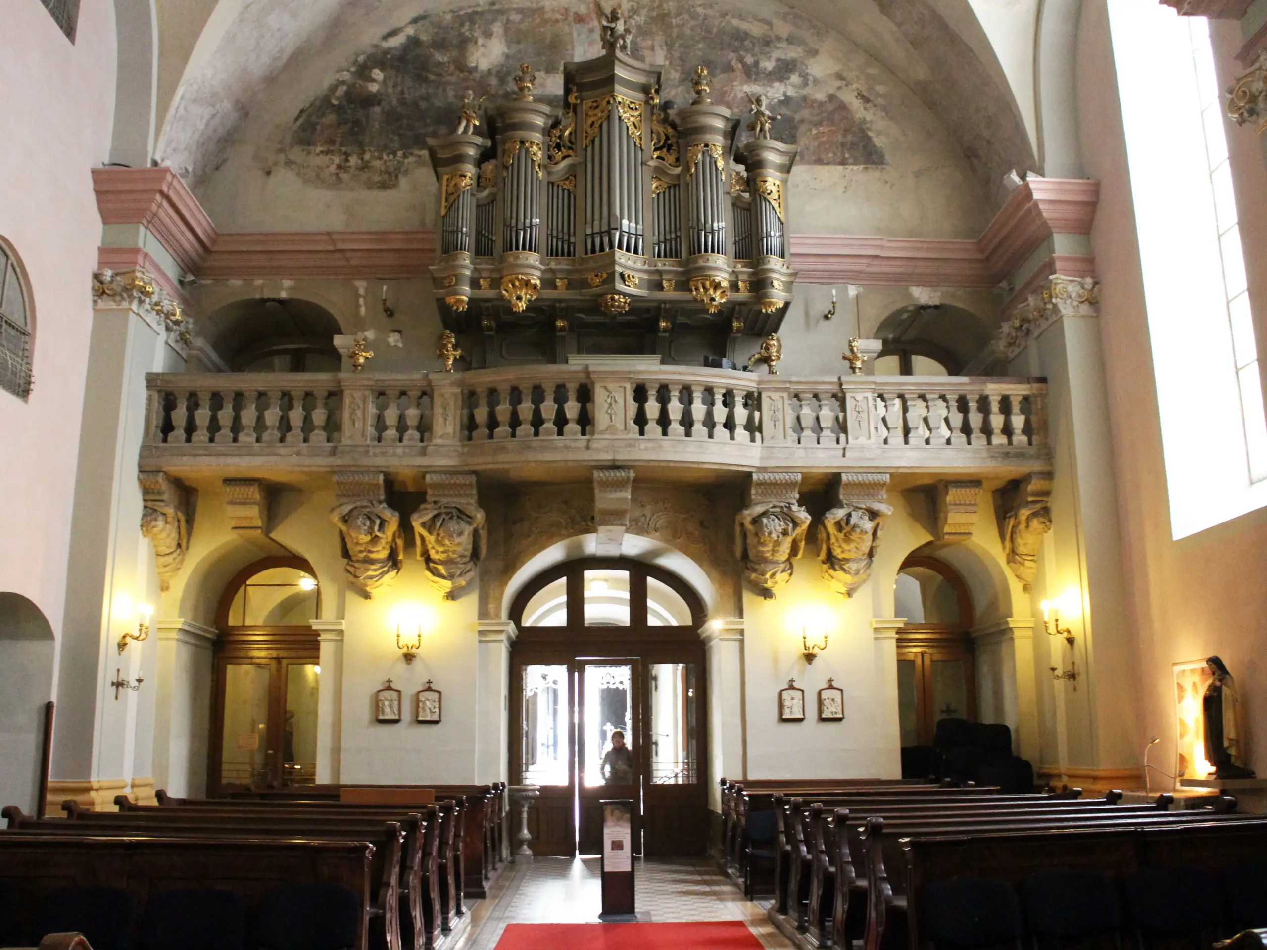the organ of St. Michael Church