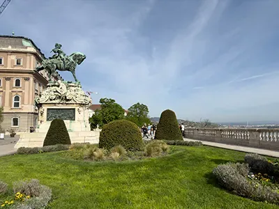 the bronze statue of Prince Eugene of Savoy in Buda Castle on Savoyai Terrace